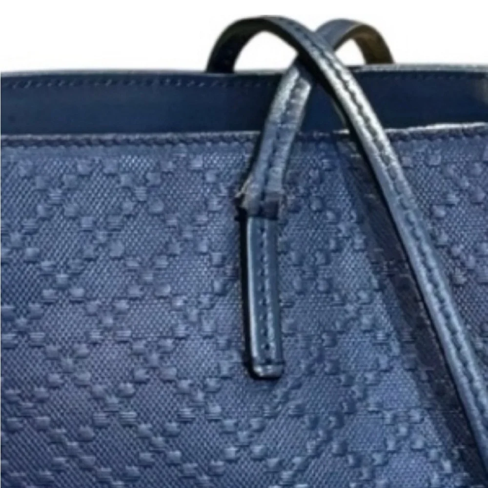 Gucci Diamante Lux Blue Leather Large Tote Bag - Picture 11 of 14